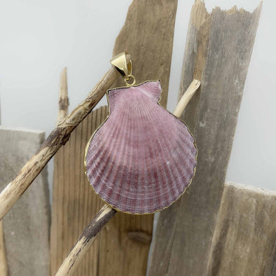 Alchemia by Charles Albert® Lavender Shell Pendant