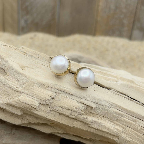 Charles Albert Alchemia - Pearl Post Earrings