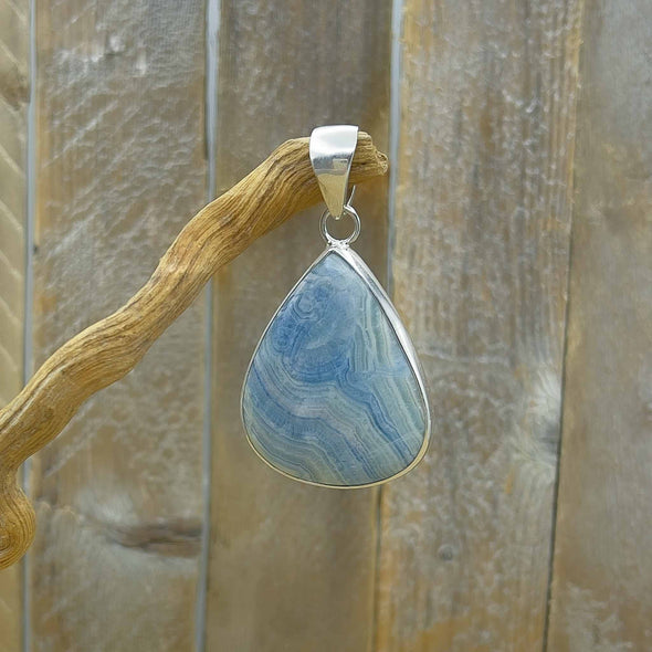 Scheelite Teardrop Pendant