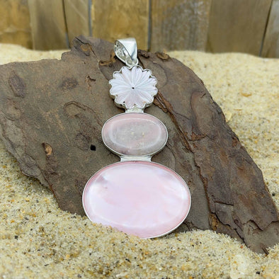 Mother of Pearl Carved Flower and Biwa Pearl Pendant