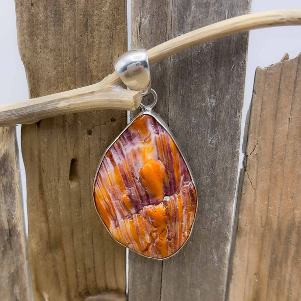 Spiny Oyster Shell Pendant