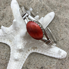 Native American Spiny Oyster Shell Cuff - BEACH TREASURES ONLINE