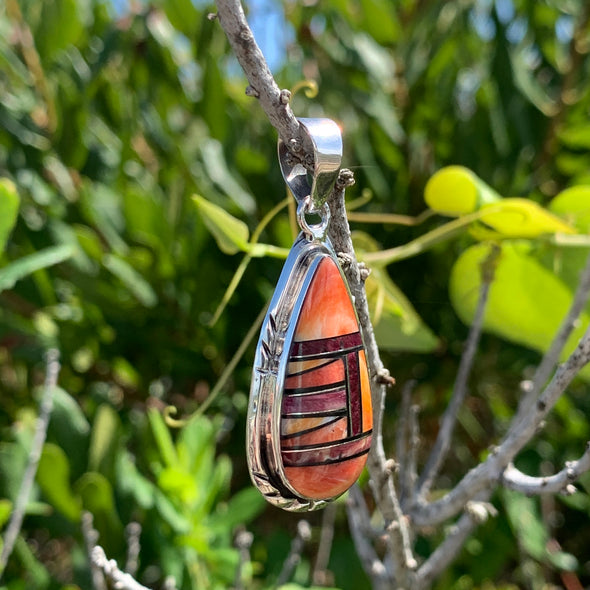 Spiny Oyster Shell Inlay Teardrop Pendant